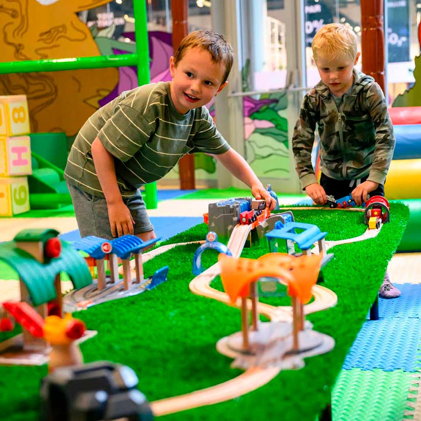 Besøg en af vores legepladser