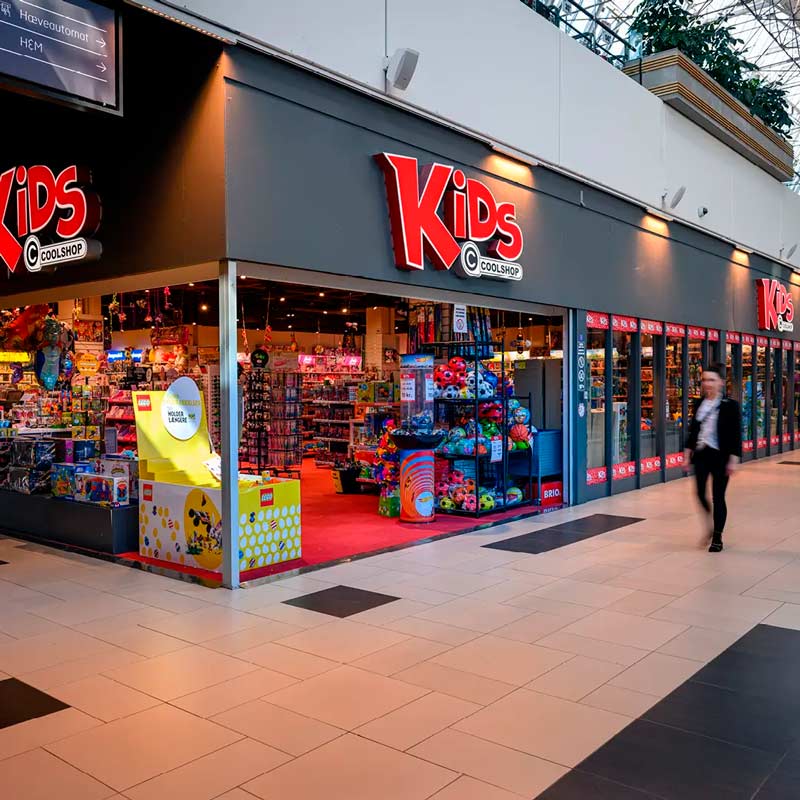 Besøg Kids Coolshop i Taastrup, og shop indendørs- og udendørs legetøj til børn i alle aldre. 