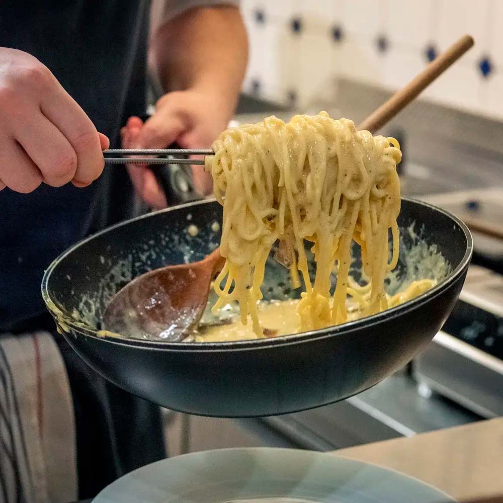 Parma & Pasta serverer autentisk italiensk mad med masser af italienske specialiteter og lækkerier.