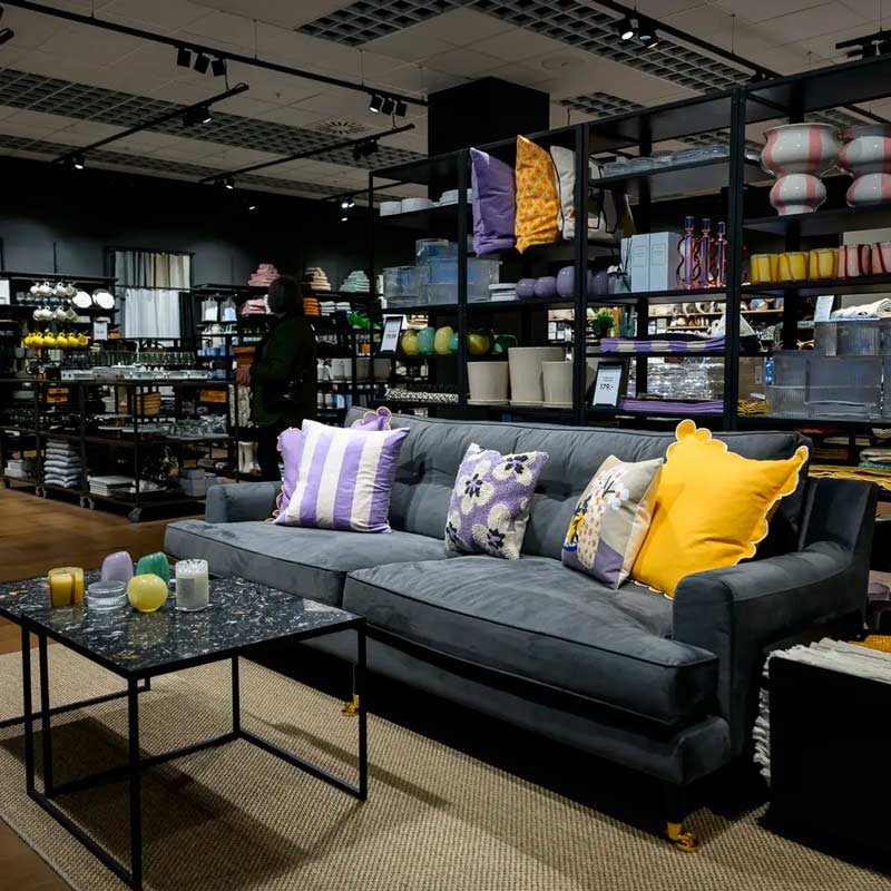 H&M Home i City2 tilbyder boligtilbehør og boliginteriør til gode priser. 